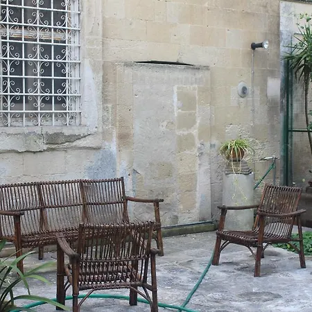 ベッド・アンド・ブレックファスト B&B Conti Di Lecce